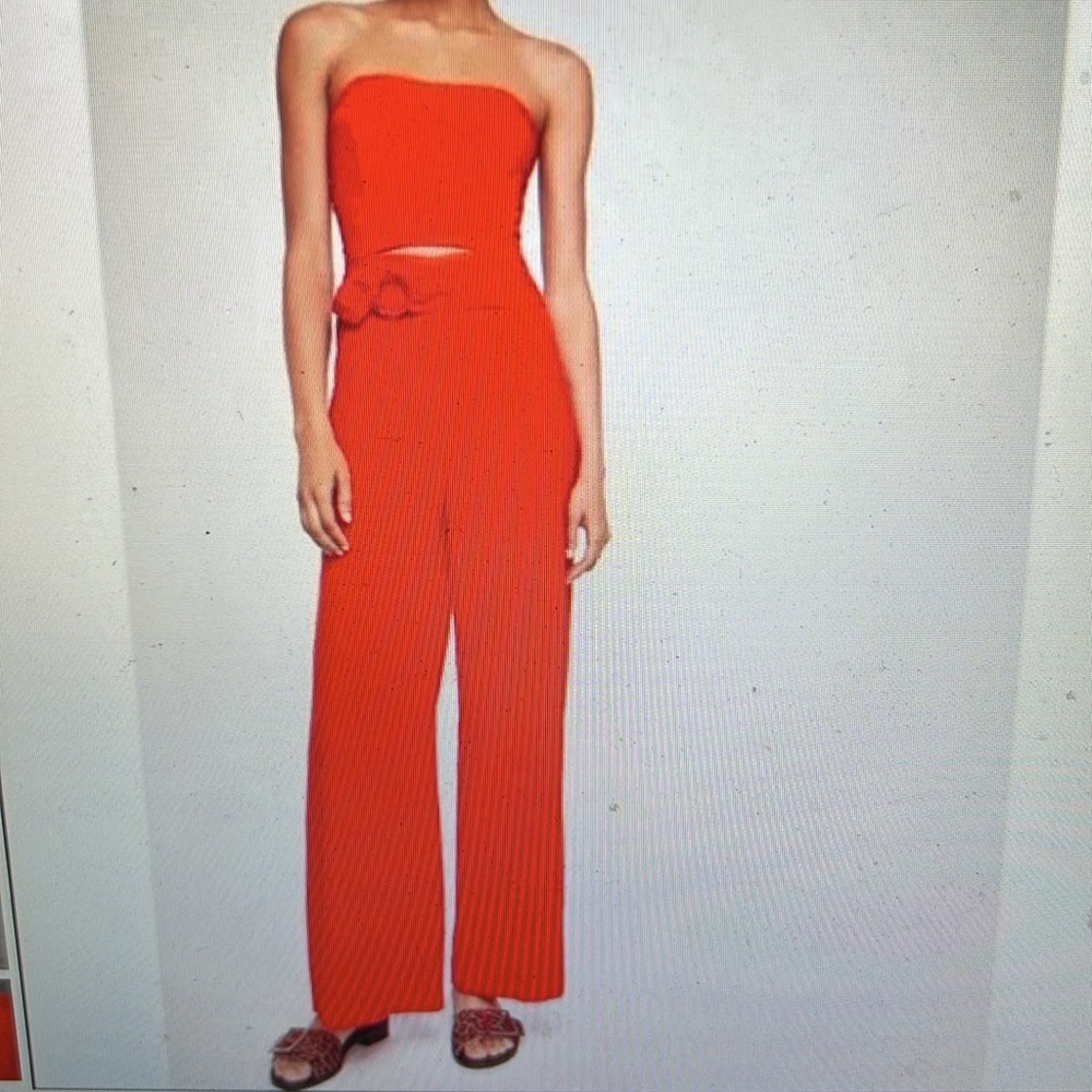 Free People jumpsuit with belt- So cute!